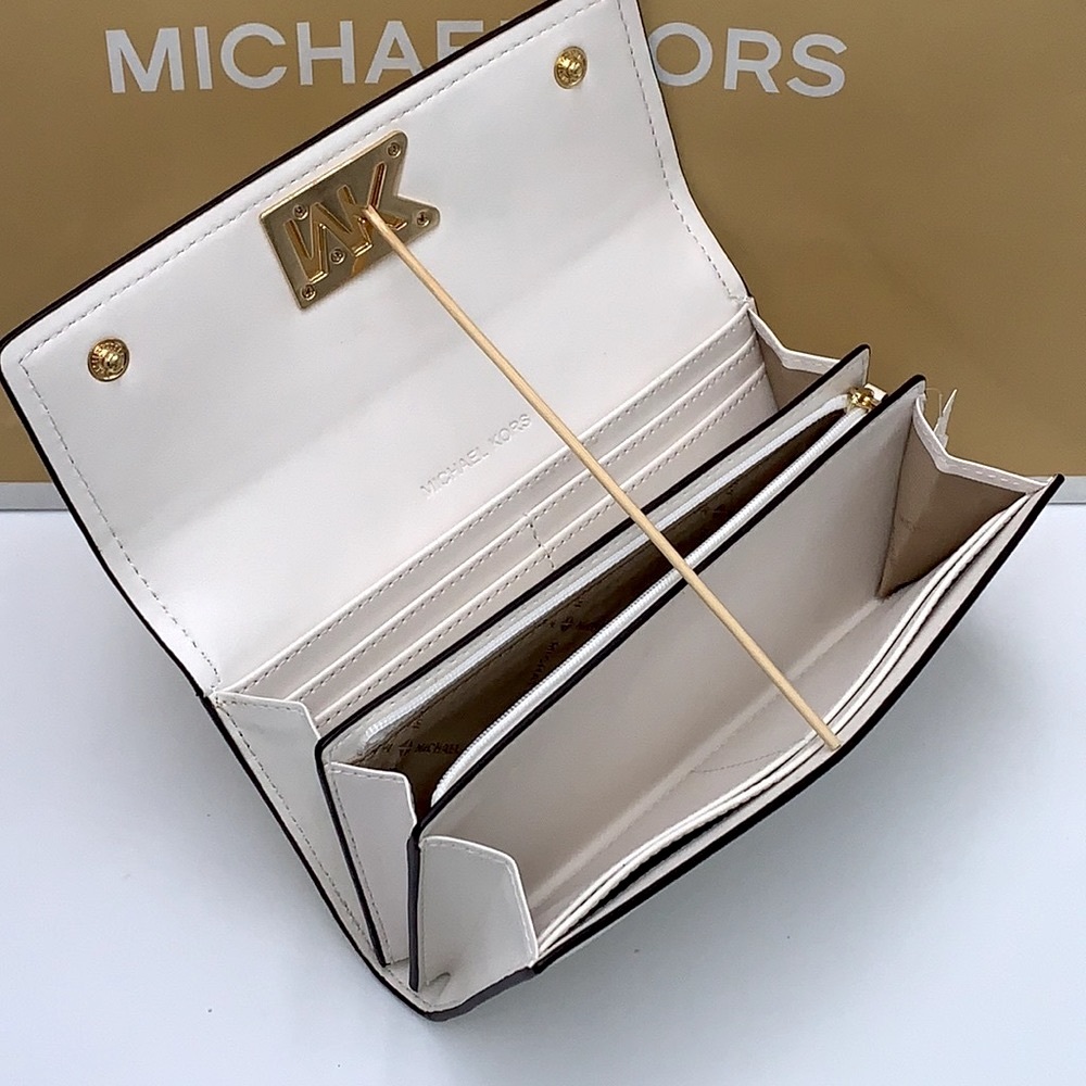 NWT MICHAEL KORS MIMI LARGE BIFOLD WALLET OPTIC WHITE COLOR - Picture 6 of 16